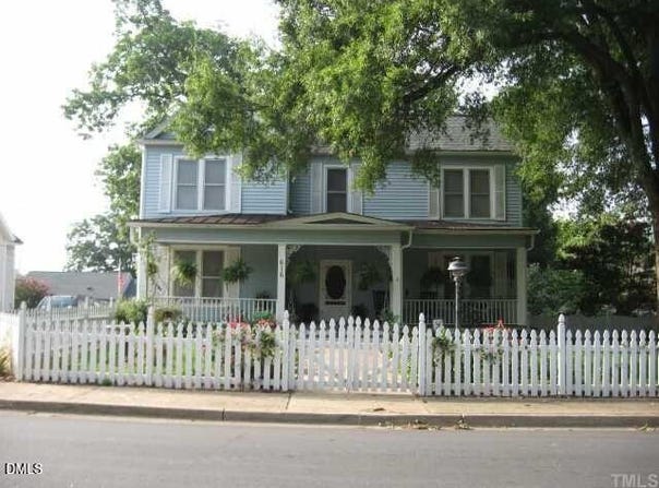 616 E Pine Street E, Lincolnton, NC 28092