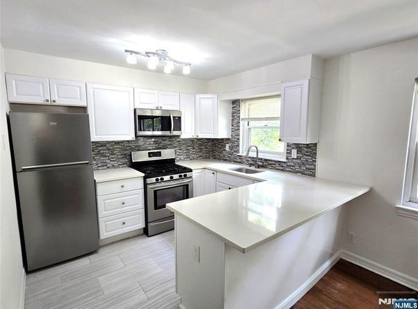 465 Maple Hill Drive, Hackensack, NJ 07601