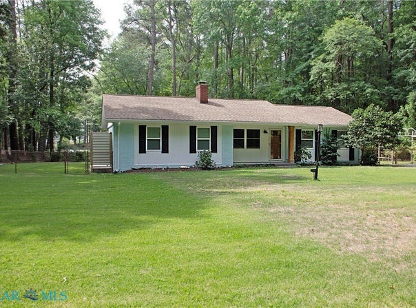 764 Lovers Lane, Mathews, VA 23109