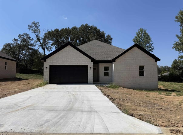 531 Madeleine Circle, Austin, AR 72007