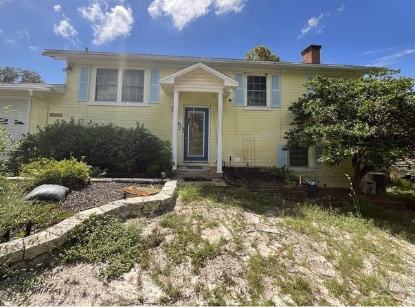 11005 Manatee Dr, Pensacola, FL 32507