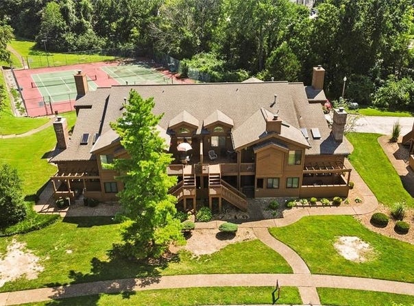 1702 Hemingway Lane, Weldon Spring, MO 63304