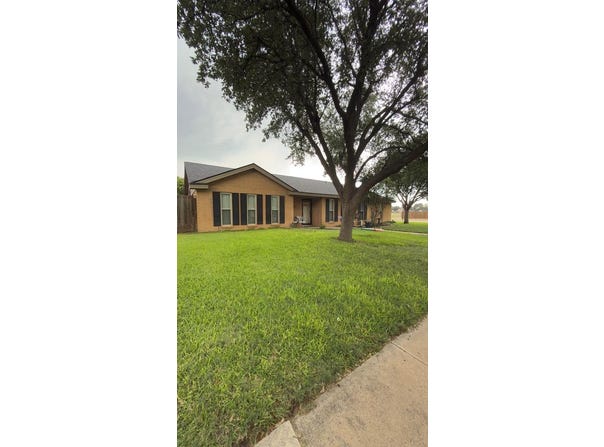 2615 Emerson Dr, Midland, TX 79705