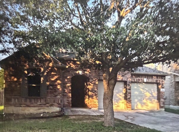 10808 DENAE DR, Live Oak, TX 78233