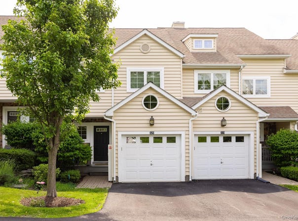 320 Hudson View Terrace, Hyde Park, NY 12538