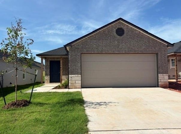 1213 Saddle Drive, Guthrie, OK 73044