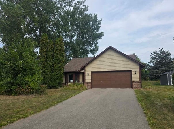 1515 Bender Road, Chaska, MN 55318