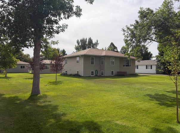 901 N Central Ave, Sidney, MT 59270