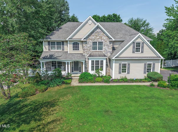 48 Towpath Lane, Waterford, NY 12188