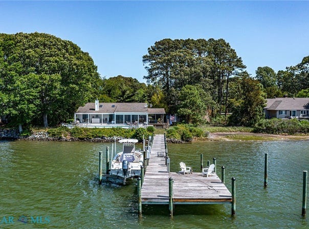 325 Deep Water Drive, White Stone, VA 22578