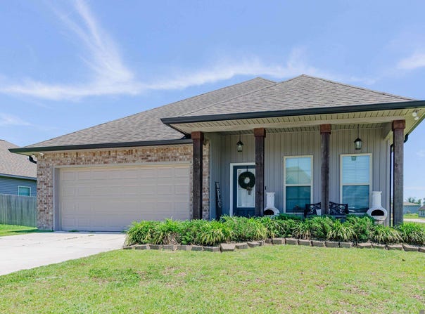 216 Shadow Pointe Road, Thibodaux, LA 70301
