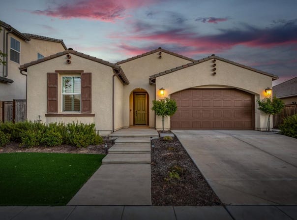 1010 Horizon Drive, Madera, CA 93636