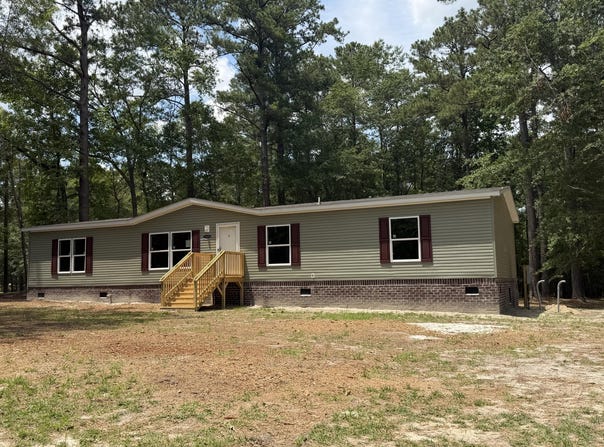 1323 Pleasure Drive, Summerton, SC 29148