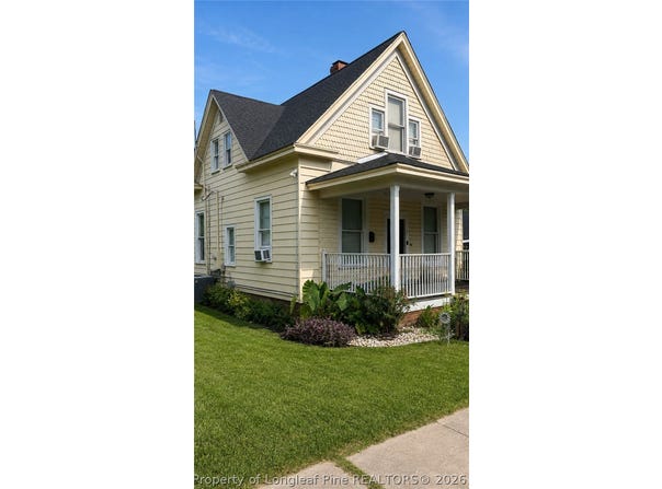 307 E Mitchell Street E, Fairmont, NC 28340