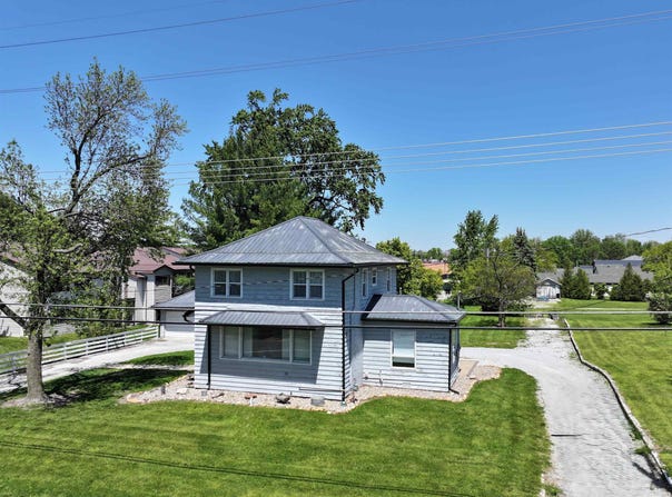 321 E 13Th Street, Winamac, IN 46996-1121