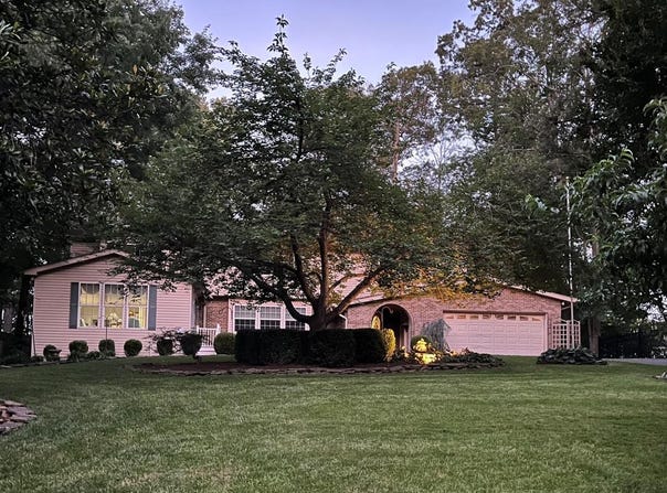 3203 RIVERVIEW Drive, TRIANGLE, VA 22172