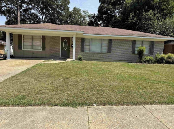 2202 Helena St, El Dorado, AR 71730