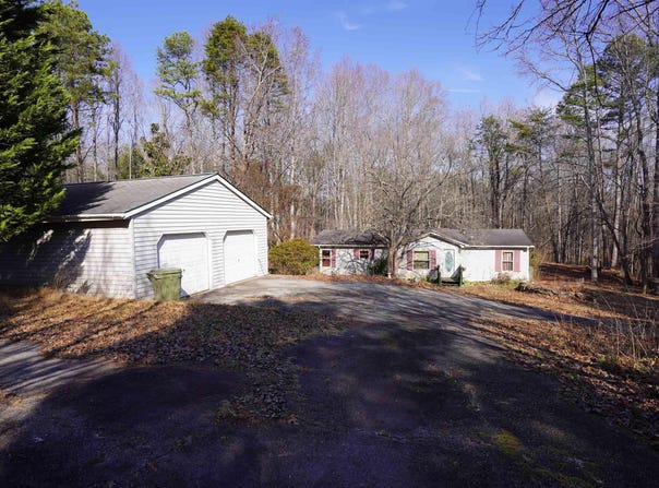 445 Brandy Lane, Pickens, SC 29671