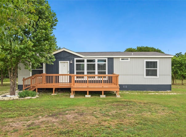 227 Misty Wood Dr, Bertram, TX 78605