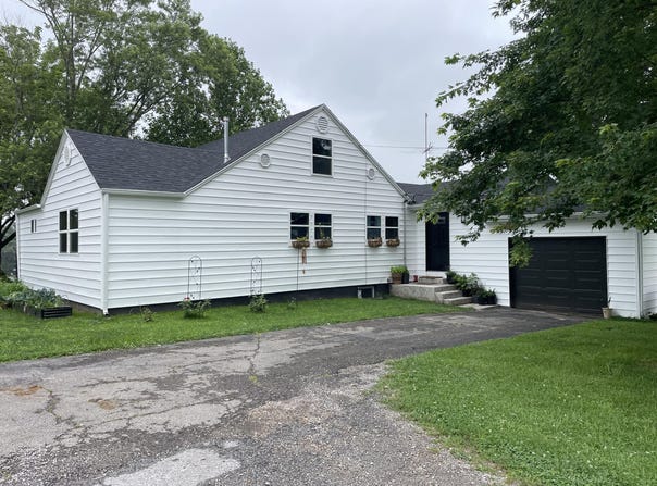 1107 Lower Ford Road, Ava, MO 65608