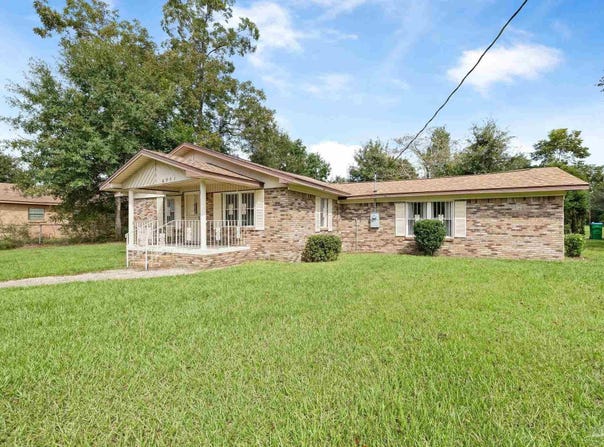 6971 Jefferson Ave, Century, FL 32535