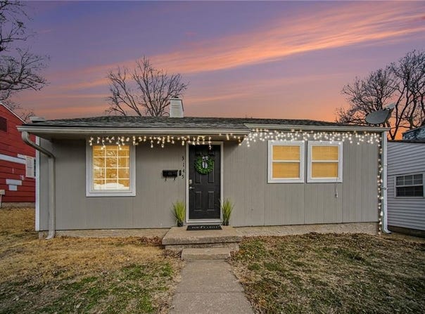 3145 Hawthorne Drive, St Joseph, MO 64501