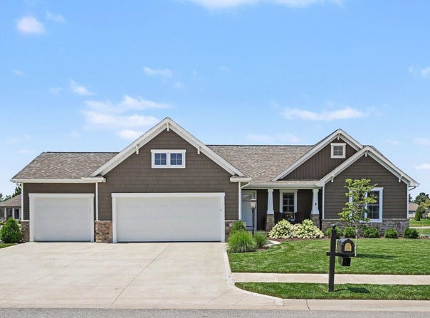 1170 Blackstone Boulevard, Nappanee, IN 46550-9235