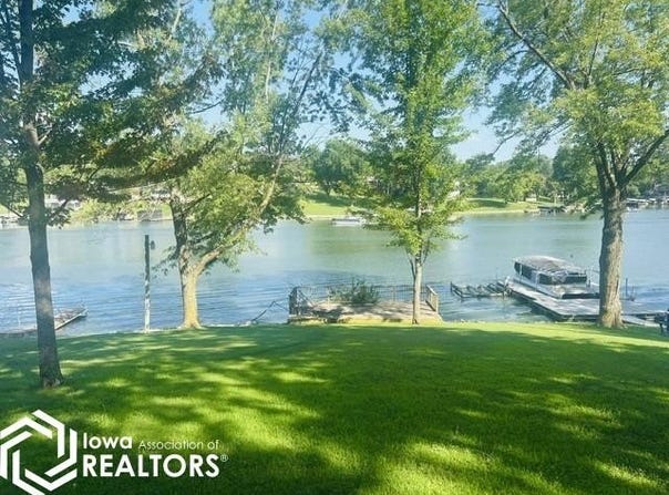 316 Hillcrest Ridge, Montezuma, IA 50171