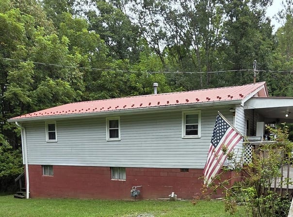 139 Victor Lane, DANIELS, WV 25832