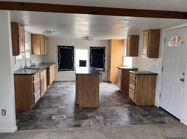 408 WILLIAMS ST, Cheyenne, WY 82007