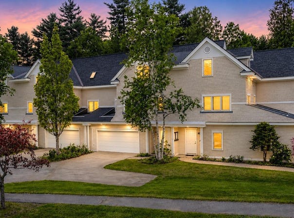20 Springbrook Drive, Belfast, ME 04915