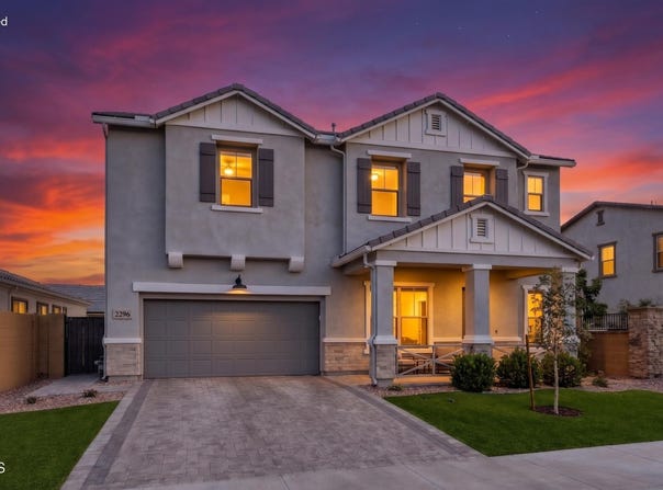 2296 E CANARY Drive, Gilbert, AZ 85297
