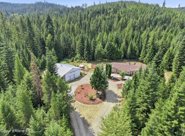 450 Parsons Dr, Priest River, ID 83856
