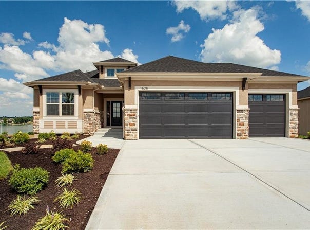 1628 Hanover Lane, Raymore, MO 64083