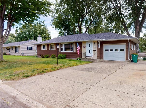 204 Fairview Drive, Albert Lea, MN 56007