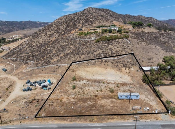 5352 Dehesa, El Cajon, CA 92019