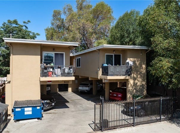 8435 Willis Ave, Panorama City, CA 91402
