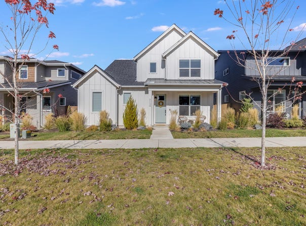 21138 NE Beall Drive, Bend, OR 97701