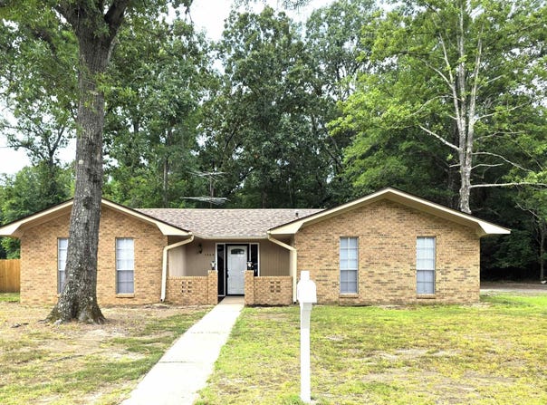 1304 Blackhawk Ridge, Pine Bluff, AR 71603