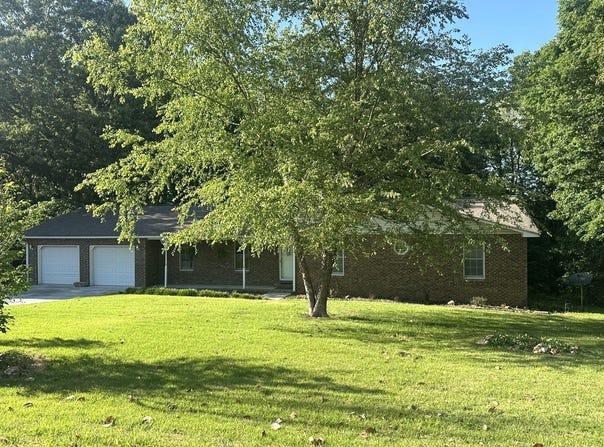 17173 Cedar Hills Drive, Dexter, MO 63841