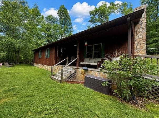 845 Sparks Branch, Flat Gap, KY 41269