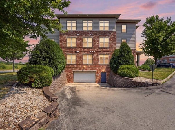 121 Metro Terrace, Madison, WI 53718
