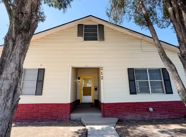 212 Ave L, Del Rio, TX 78840