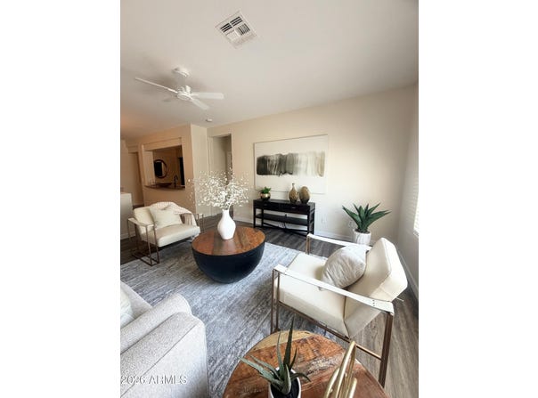 2831 E SOUTHERN Avenue, Mesa, AZ 85204