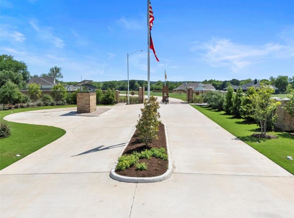 Hydrangea Dr lot: 32, Smithville, TX 78957