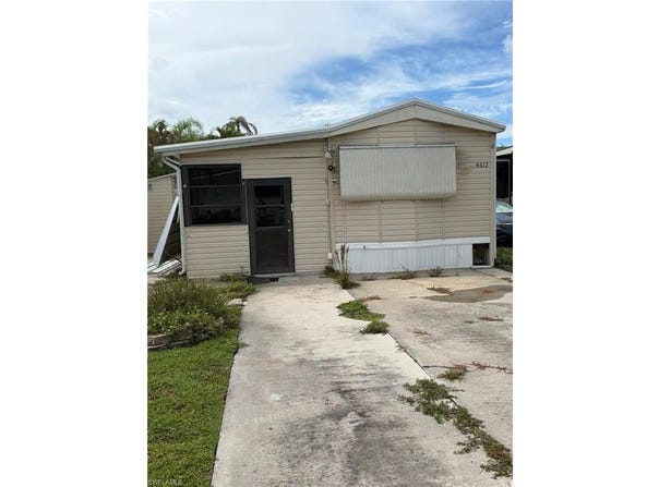 8612 Red Cedar Dr, ESTERO, FL 33928