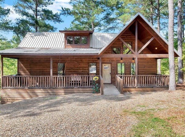145 Blue Maple Trail, Broken Bow, OK 74728