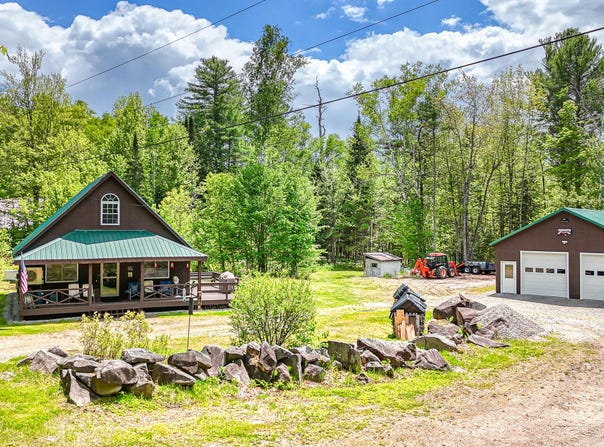 5 Hansen Lane, Roxbury, ME 04275