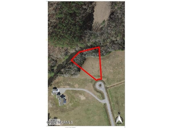 38 Winfield Lane, Pinetown, NC 27865