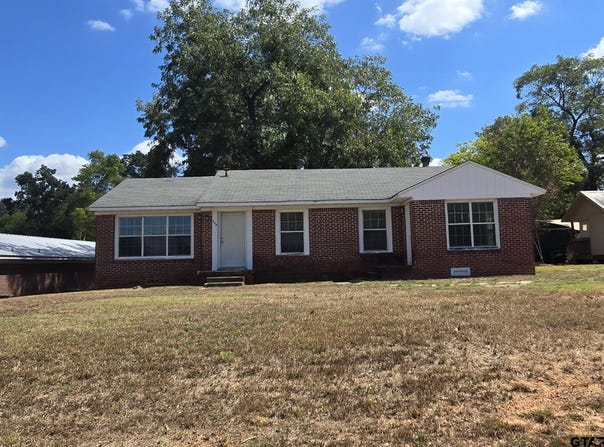 326 Hill Ave, Pittsburg, TX 75686